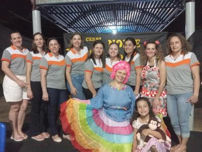 Noite de AutÃ³grafos reuniu centenas de pessoas em Rio Bonito do IguaÃ§u